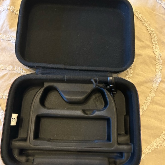 Nintendo Switch Black Travel Case with Red Logo - Picture 6 of 6